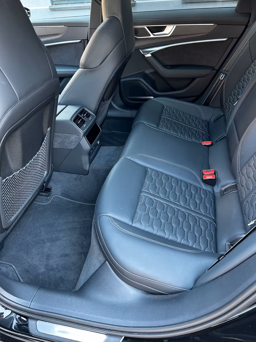 Audi RS6 Performance — baksäte i RS-design